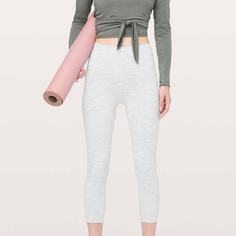 Lululemon Wunder Under Crop (High-Rise) *Luxtreme 21" size 12